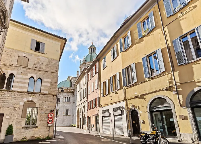 Duomo Suite Top Center Apartment Como Lake